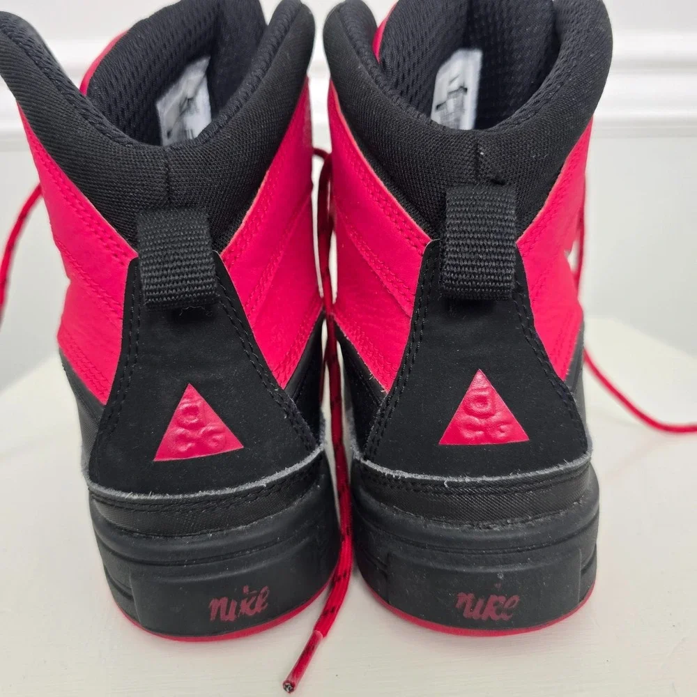 Nike ACG Youth Woodside II High Distance Duck Boots Sz 5Y Red/Black Winter Snow